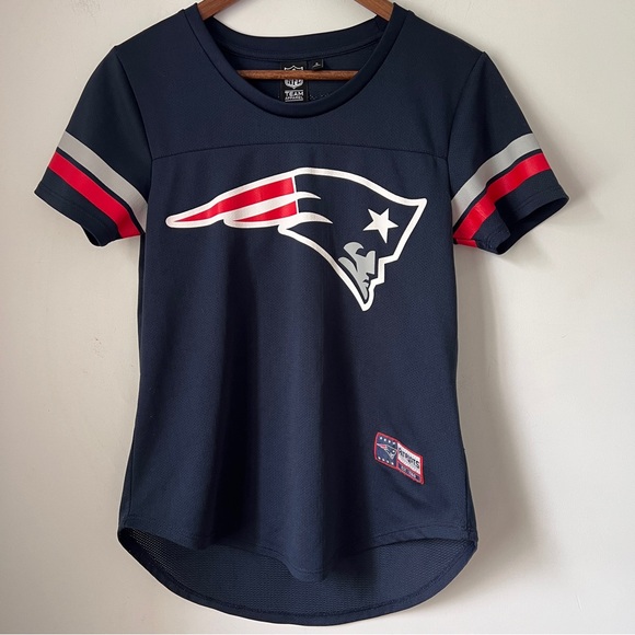 Patriots Top Hi Lo Short Sleeve Football Womens Size Small - Picture 8 of 8